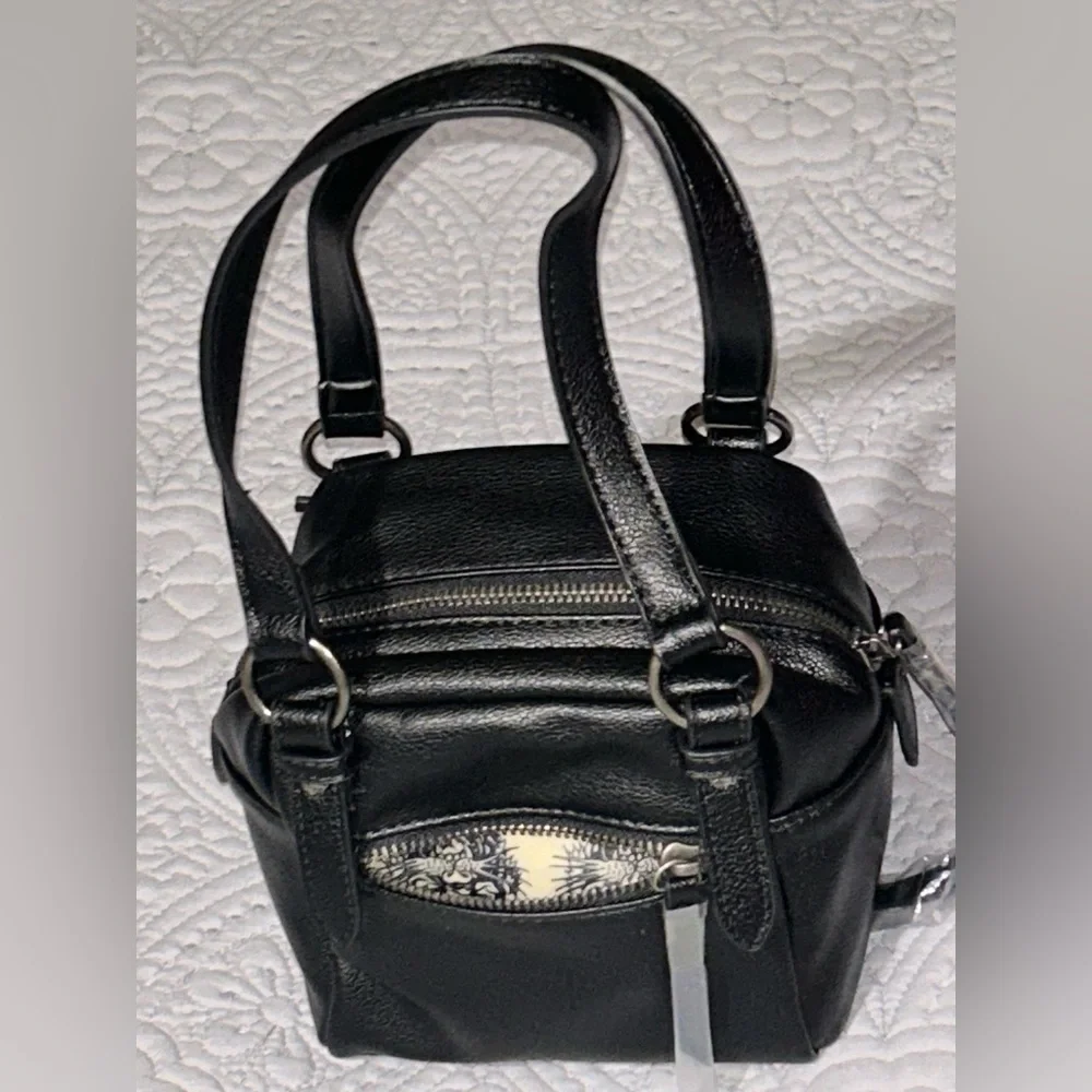 Ed Hardy Black and Red Heart Mini Bag - Picture 4 of 13